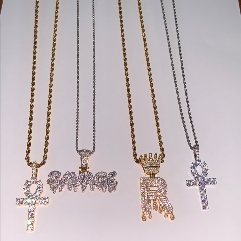 Fashion chains and pendants